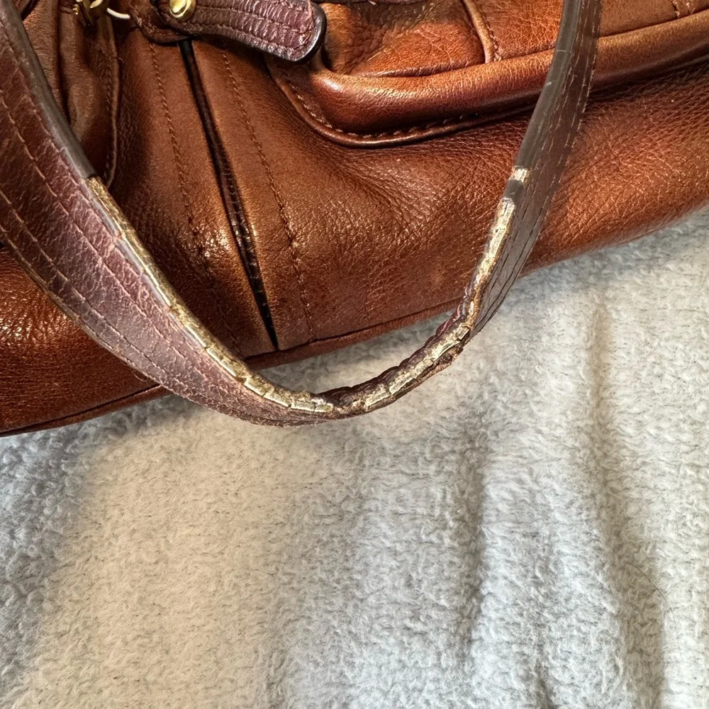 B. Makowsky Brown Leather Shoulder Bag with Distressed Finish PROJECT - Picture 9 of 13